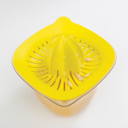Mechaninė sulčiaspaudė Brabantia TASTY COLOURS, 500 ml