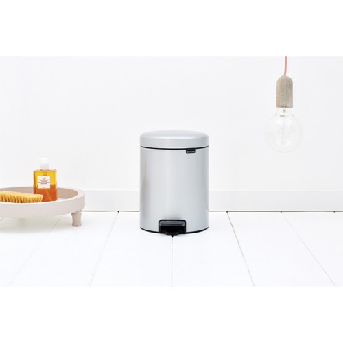 Pilka šiukšlių dėžė Brabantia NEWICON, 5 l