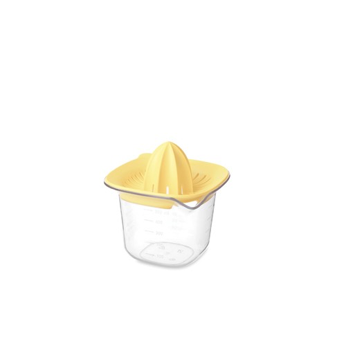 Geltona mechaninė citrinų sulčiaspaudė Brabantia TASTY+, 500 ml