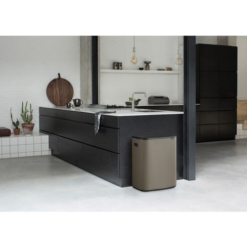 Šiukšlių dėžė rūšiavimui Brabantia BO TOUCH BIN PLATINUM, 2x30 l