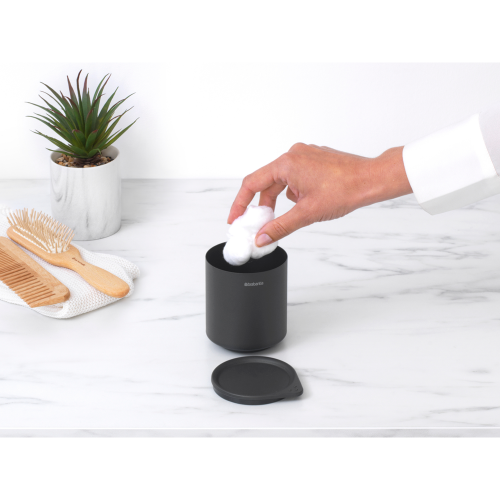 Tamsiai pilkas laikymo indelis Brabantia MINDSET