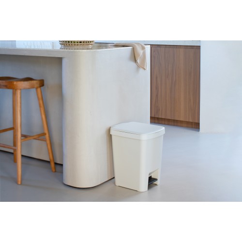 Šiukšlių dėžė su pedalu Brabantia StepUp Light, pilkos. sp, 25 l