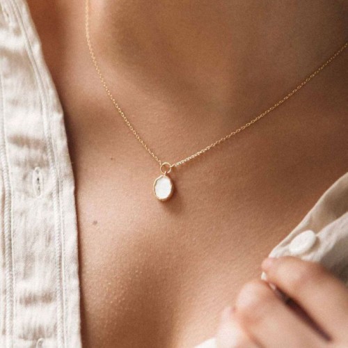 Žvakė-siurprizas MOTHER OF PEARL, su aukso sp. grandinėle, 250 g