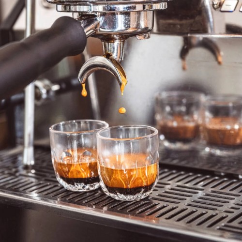 Espresso stiklinių rinkinys Leonardo GOCCE, dviejų susiliejusių lašelių raštas, 2 vnt., 60 ml