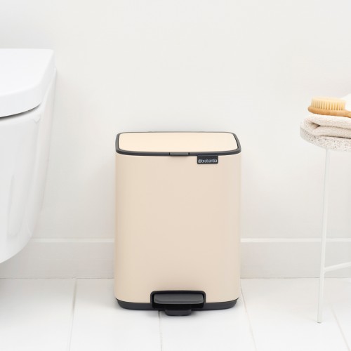 Šiukšlių dėžė Brabantia Bo, smėlio sp., 7 L