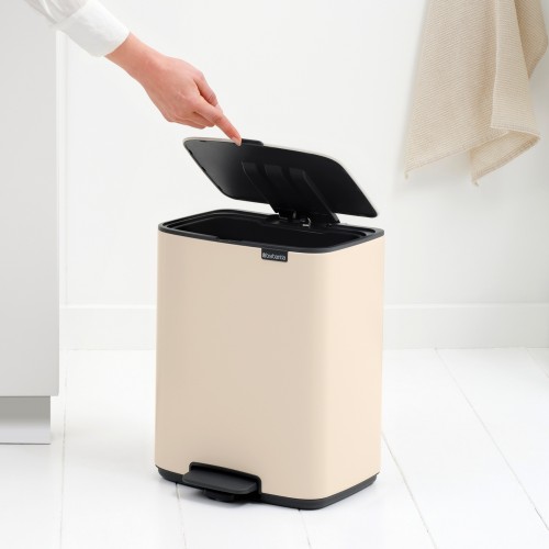 Šiukšlių dėžė Brabantia Bo, smėlio sp., 12 L