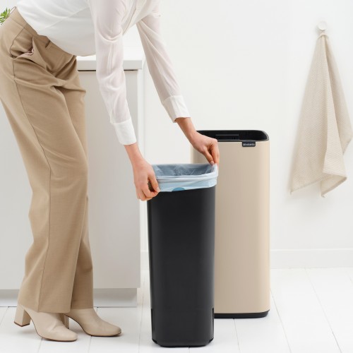 Šiukšlių dėžė Brabantia Bo Touch, smėlio sp., 30 L